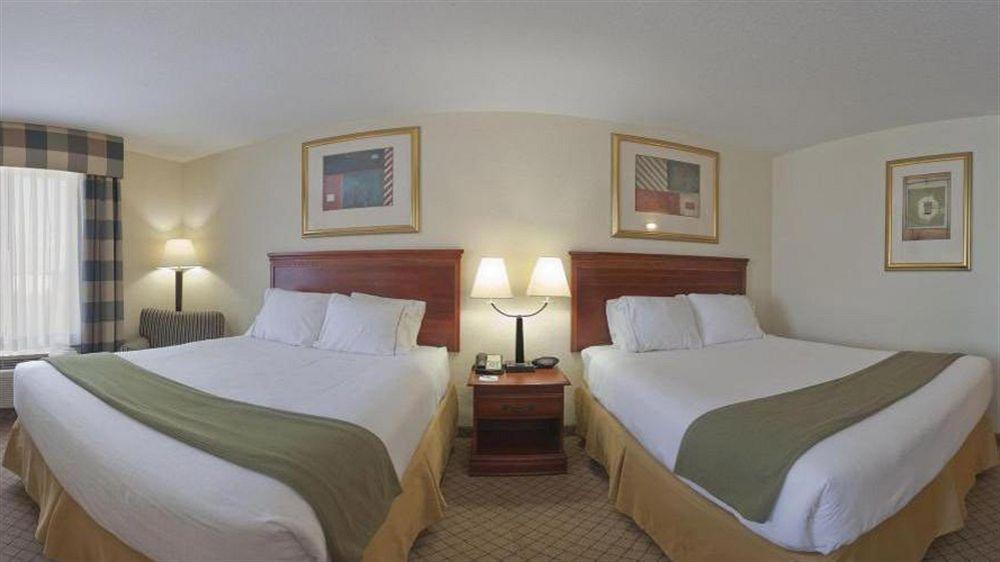 Holiday Inn Express Hotel & Suites Tampa-Fairgrounds-Casino By Ihg Mango Eksteriør billede