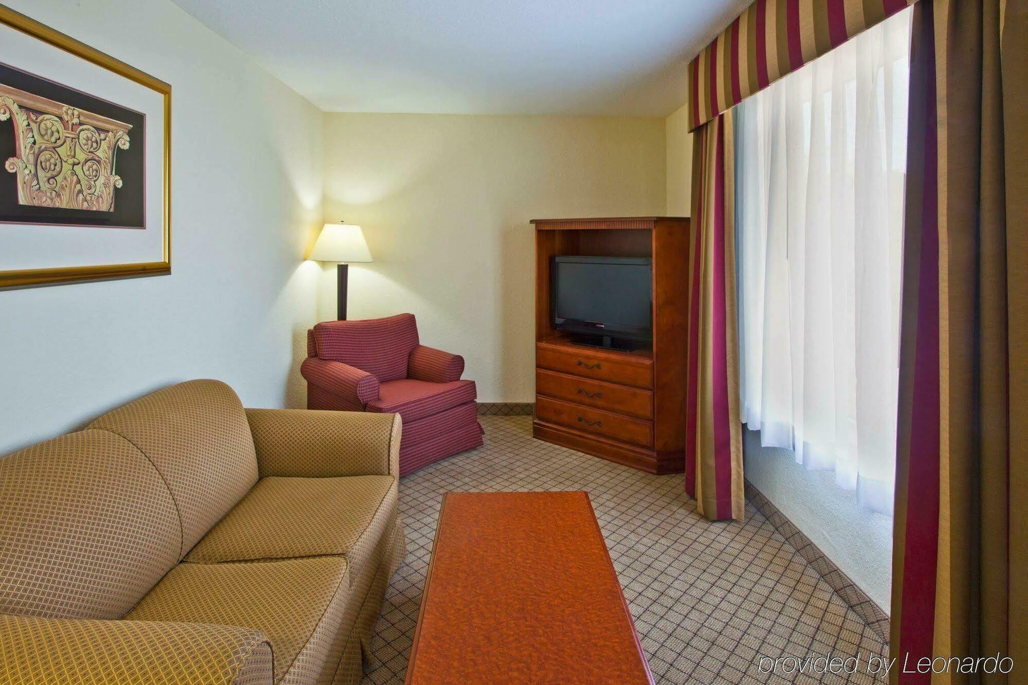 Holiday Inn Express Hotel & Suites Tampa-Fairgrounds-Casino By Ihg Mango Værelse billede